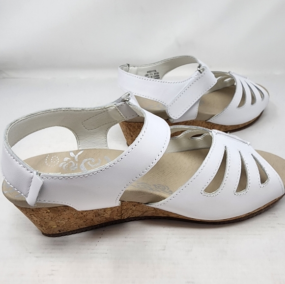 New White Wedge Sandal Memory Foam Comfortable Cork Heel Size 7.5 - Picture 4 of 7